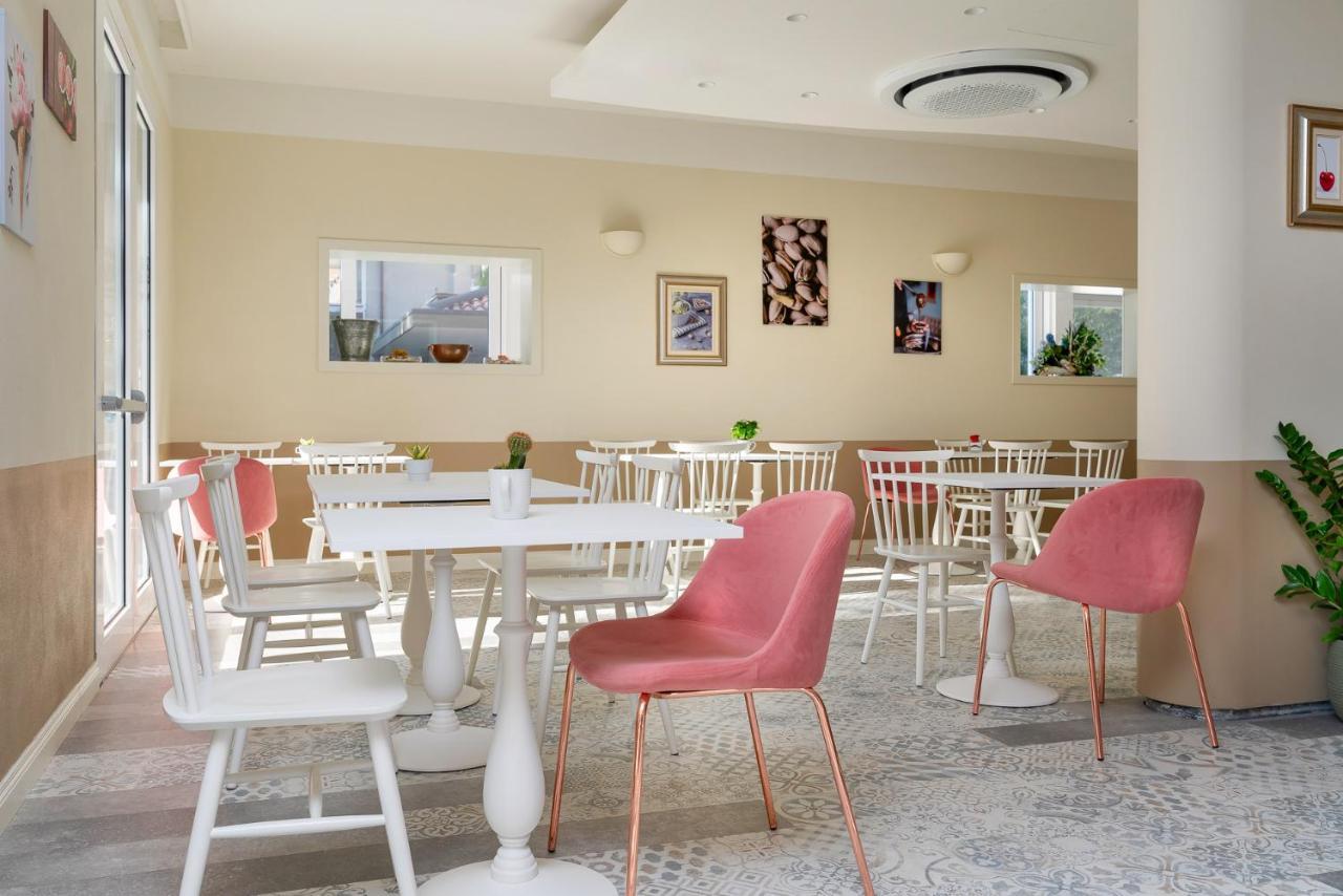 Pan Di Zenzero Icecream Hotel Римини Экстерьер фото